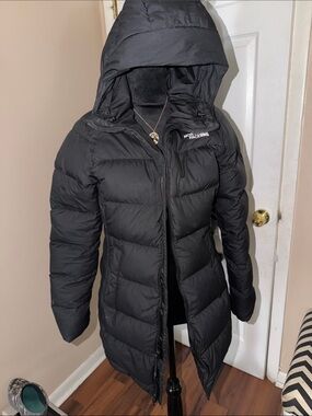 The North Face Black Quilted Hooded Down Coat